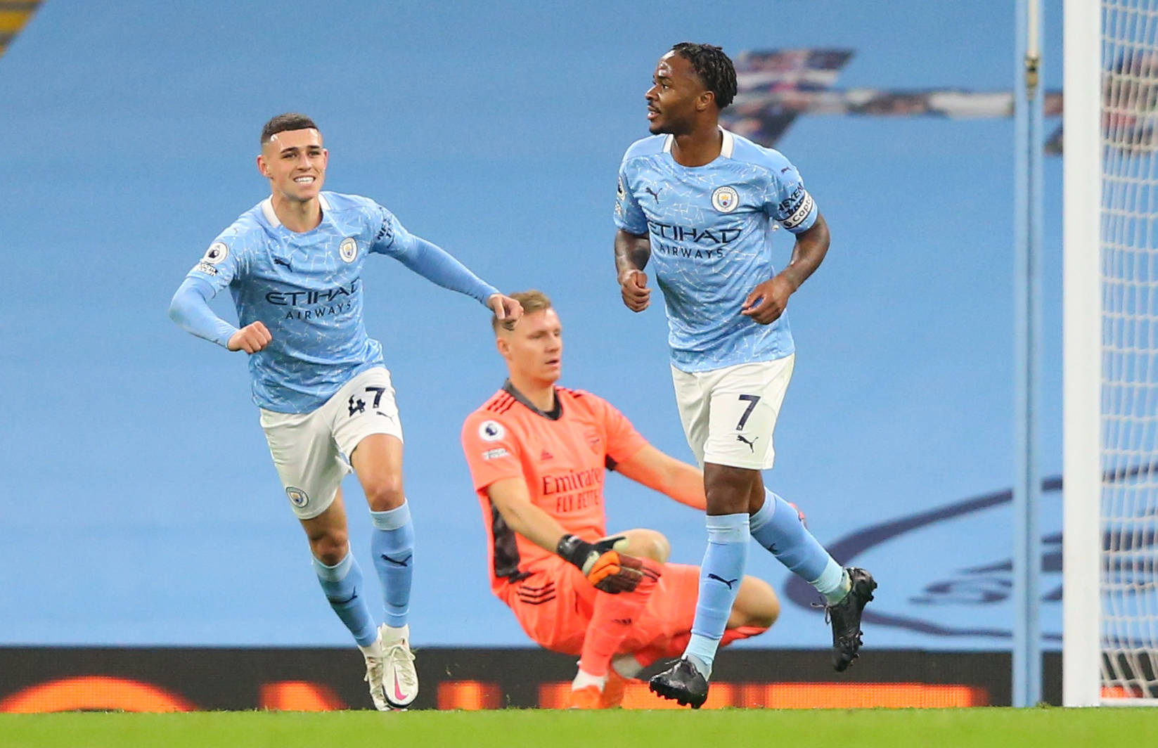 力和巨大的 力和巨大的