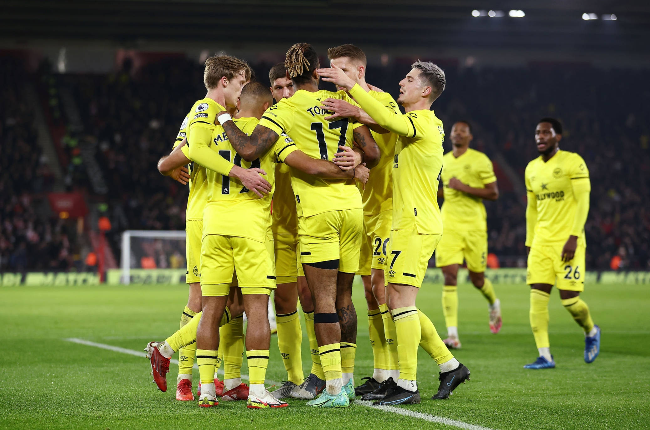 職員先後離 職員先後離